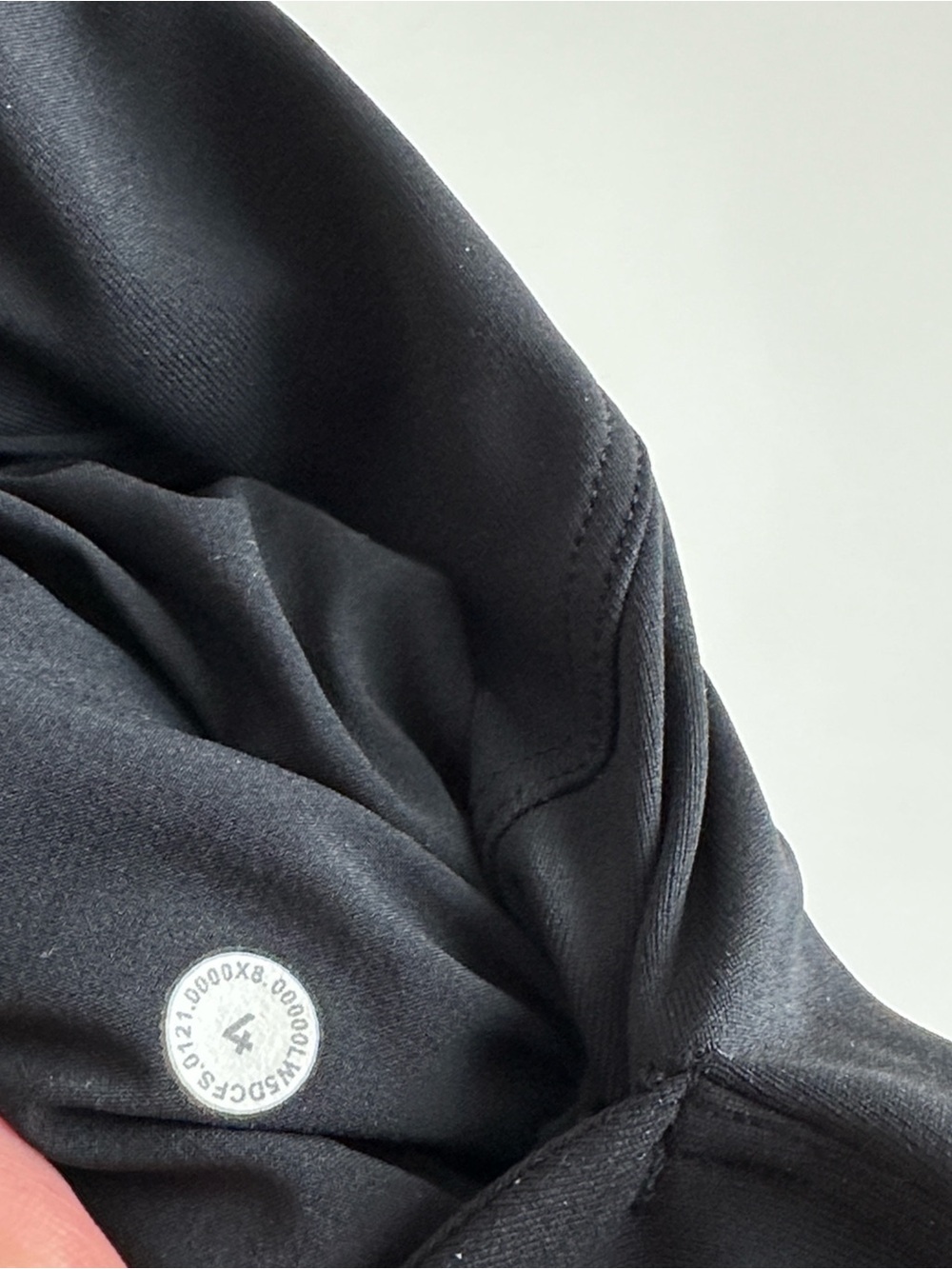 Lululemon Keep Moving Pant 7/8 High Rise Black Luxtreme Size 4 Activewear Travel - Picture 8 of 12
